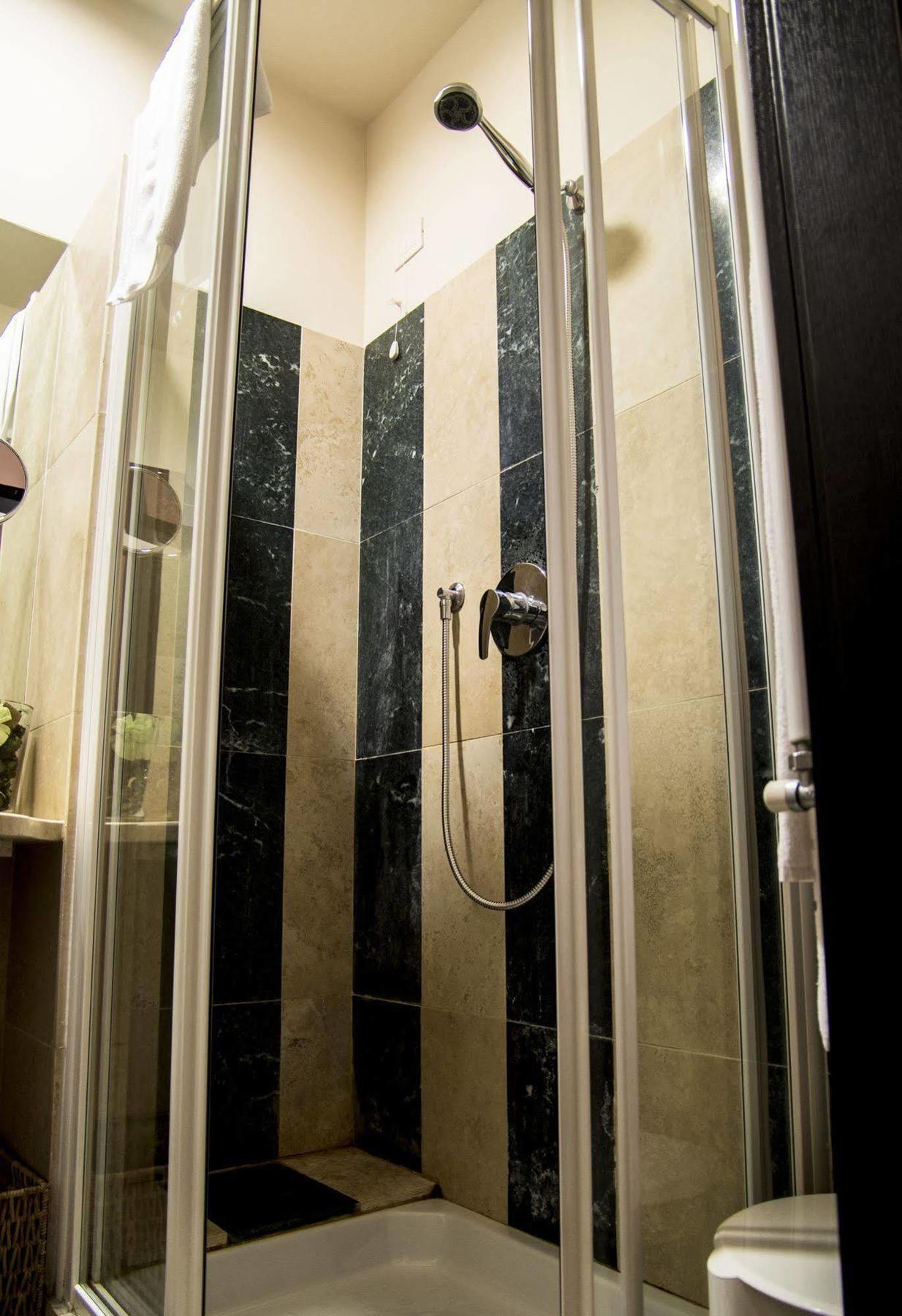 Sotto Il Sole Di Roma Bed & Breakfast ภายนอก รูปภาพ